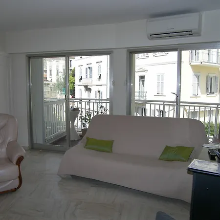 Apartment Three-bedroom Super Cannes